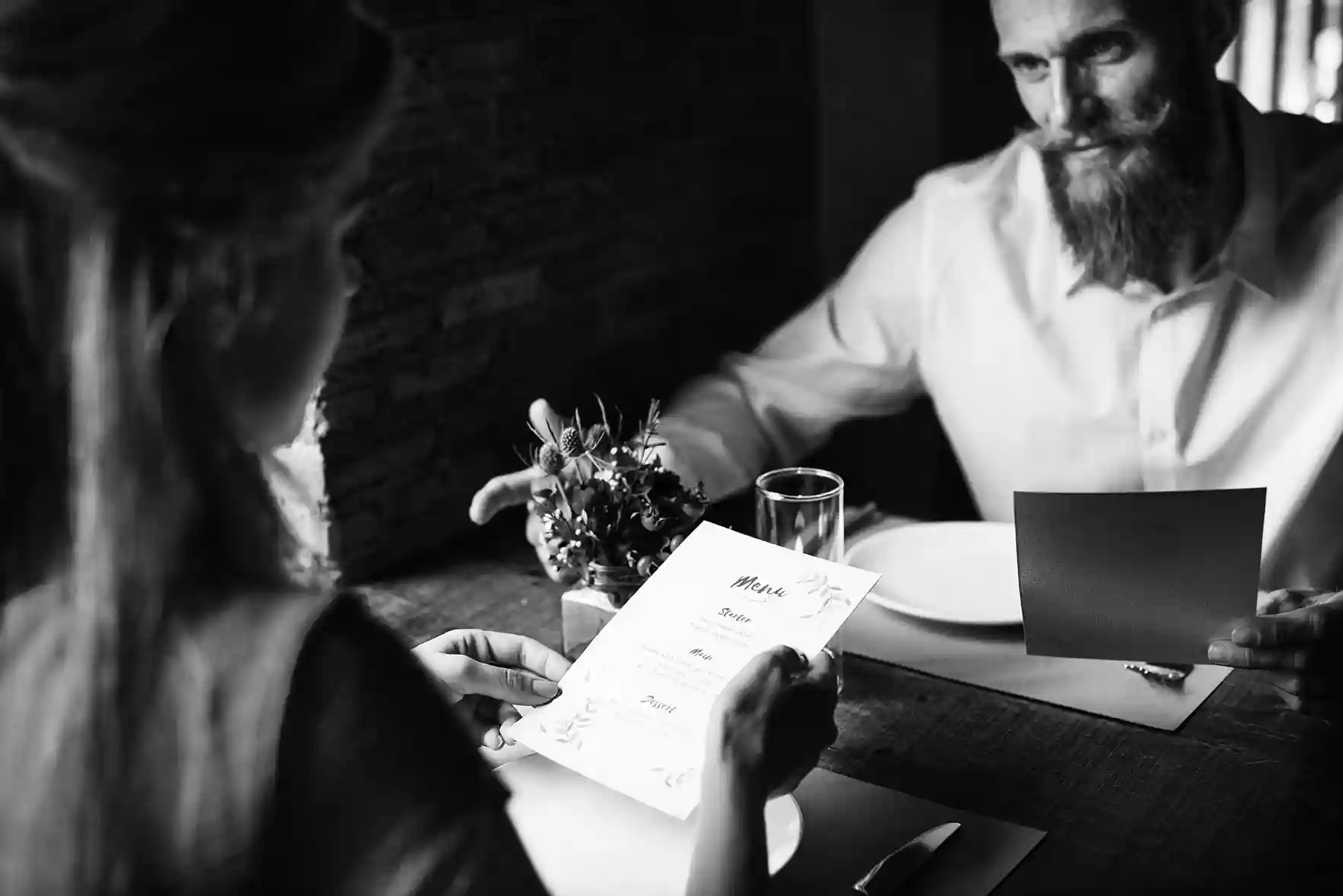 restaurant-chilling-out-classy-lifestyle-reserved-2026-03-18-11-01-53-utc